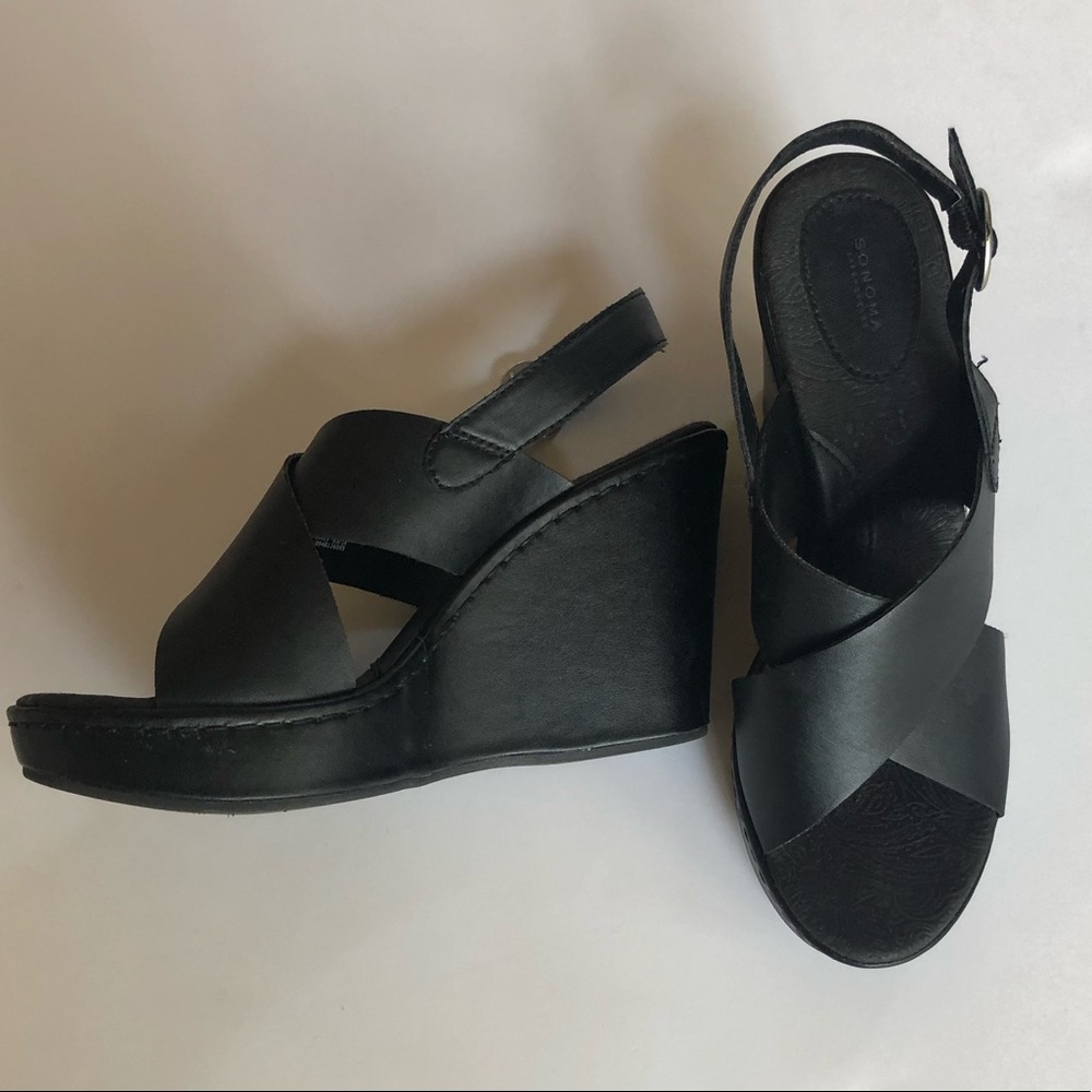 Black Wedges